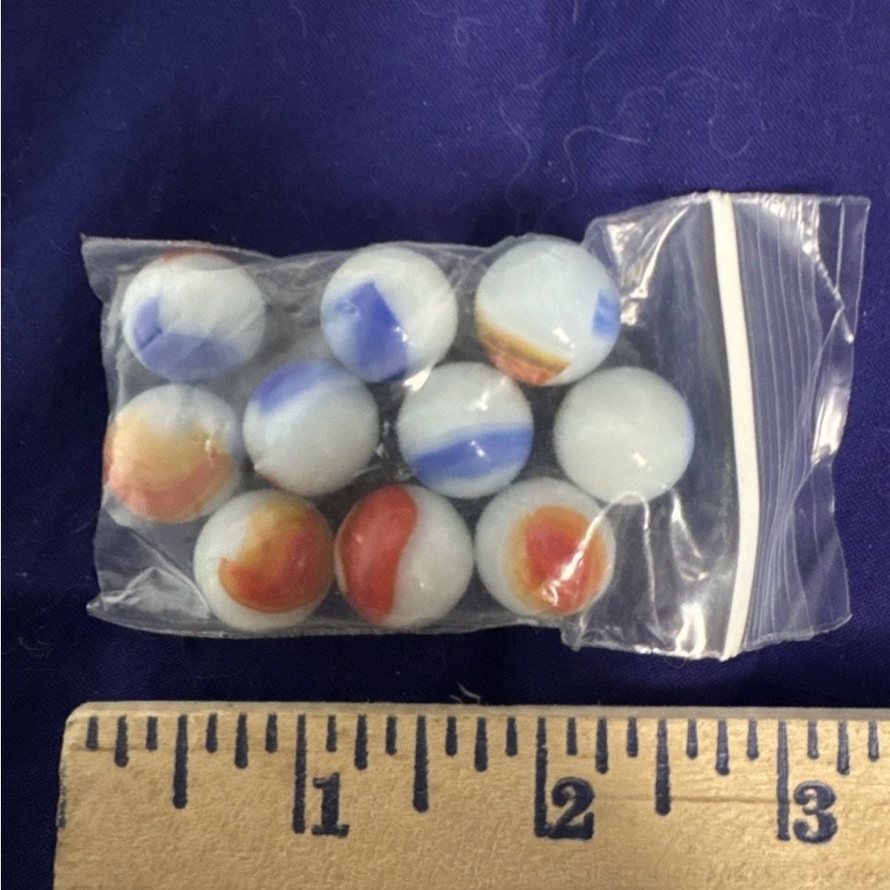 Ten Patriotic Marbles (Red White And Blue) UV Sensitive - Picture 3 of 3